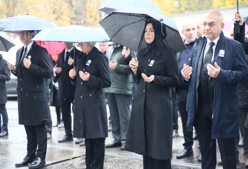 Viyana’da Ermeni teröristlerce şehit edilen Büyükelçi Tunalıgil anıldı