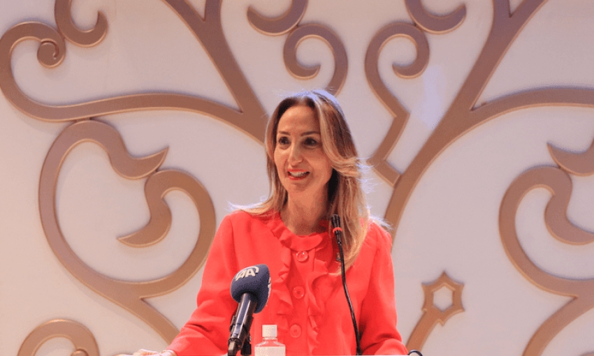 CHP Kadın Kolları Genel Başkanı Nazlıaka, Kocaeli&#039;de kadınlarla buluştu