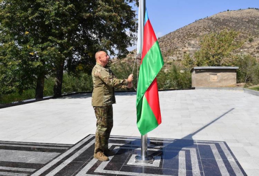 Azerbaycan Cumhurbaşkanı Aliyev, işgalden kurtarılan Laçın'ı ziyaret etti: