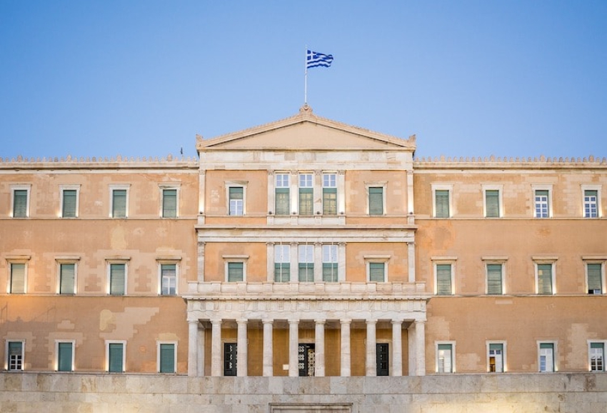 &quot;ABD'nin, askeri uçaklarını Yunanistan üslerine yerleştirme planı&quot; Atina'da protesto edildi