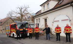 Neues MLF für die Freiwillige Feuerwehr Oberdürrbach Wichtiger Zeitvorteil durch Atemschutzgeräte an Bord