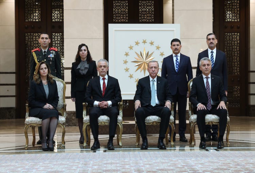 KKTC Büyükelçisi Korukoğlu, Cumhurbaşkanı Erdoğan'a güven mektubu sundu