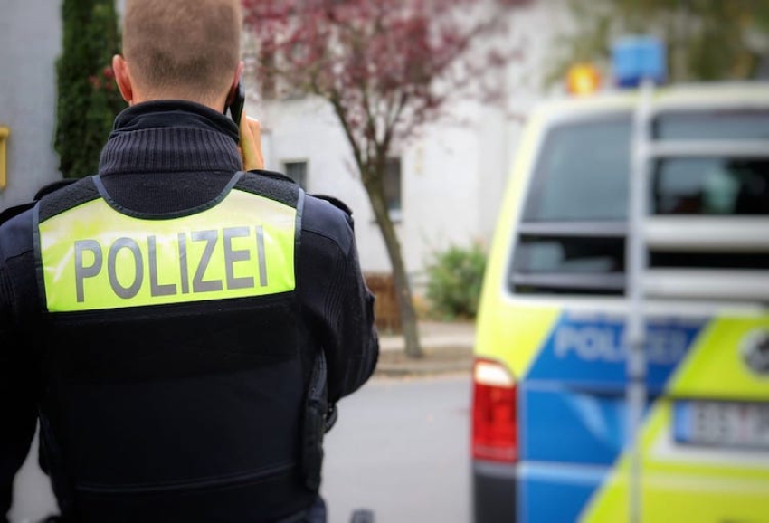 Almanya'da &quot;devlet sırlarını ifşa&quot; ettiğinden şüphelenilen polis hakkında soruşturma başlatıldı
