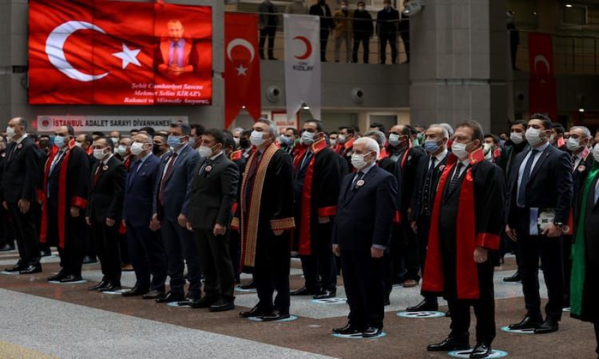 Cumhuriyet Savcısı Mehmet Selim Kiraz, şehit edilişinin 6. yılında İstanbul Adliyesi'nde düzenlenen törenle anıldı