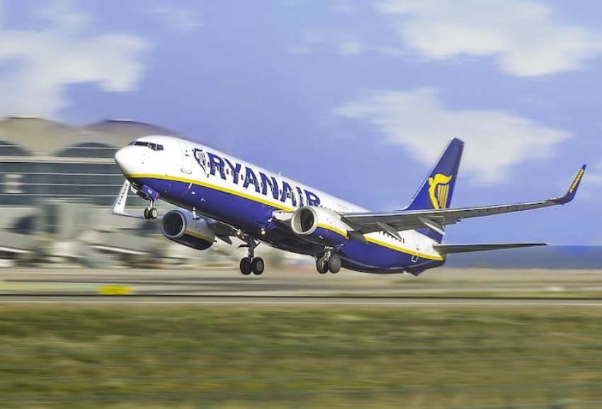 Ryanair çalışanlarının grevi nedeniyle Belçika&#039;da 100&#039;den fazla sefer iptal edildi