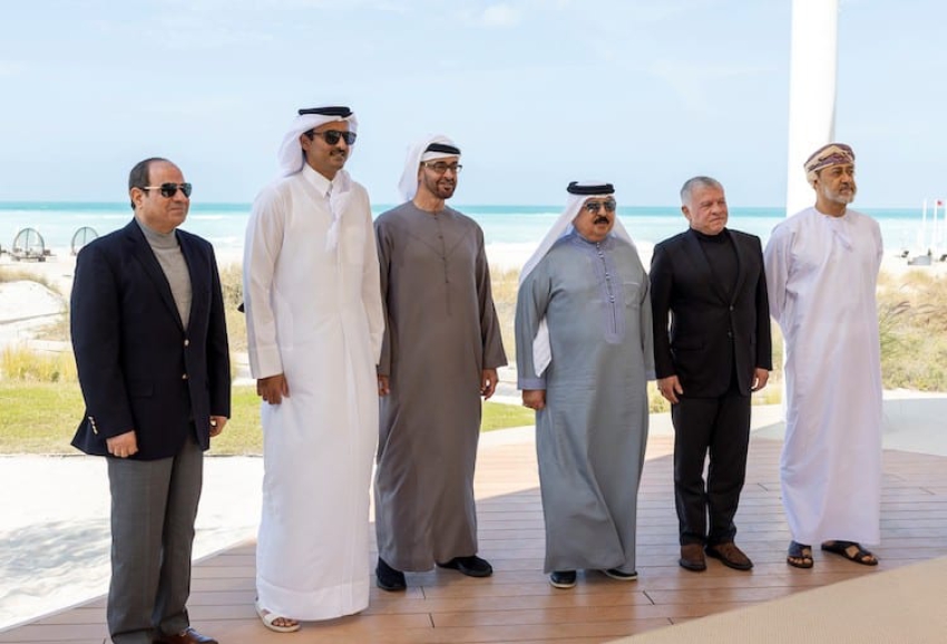 BAE'de düzenlenen mini Arap zirvesinde uluslararası ve bölgesel meseleler ele alındı