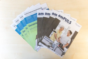 In der neuen Ausgabe des Klinikmagazins amPuls ist die Pflege wieder ein großes Thema. Foto: Franziska Schön / Klinikum Main-Spessart