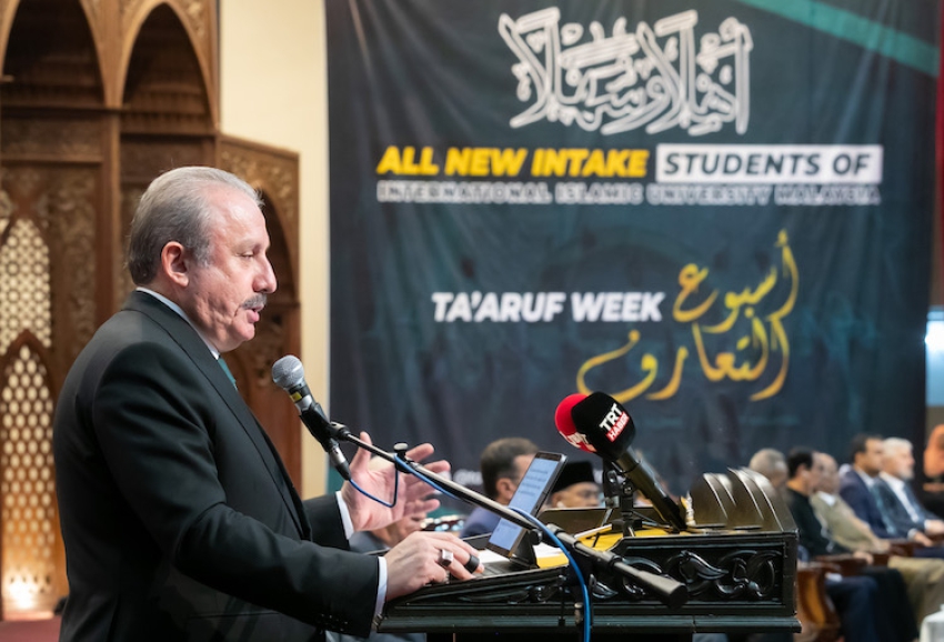 TBMM Başkanı Şentop, Malezya Uluslararası İslam Üniversitesinde konuştu