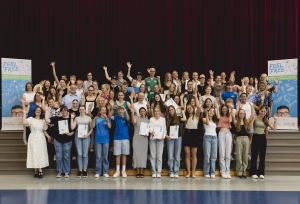 Kürzlich fand die diesjährige FEEL FR.E.E.-Abschlussfeier mit 60 Absolventinnen und Absolventen statt. Foto: Stefan Bausewein