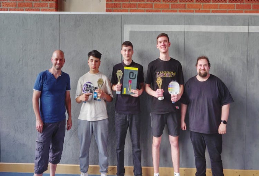 Tischtennisturnier der Würzburger Offenen Jugendarbeit 2022