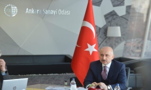 Bakan Karaismailoğlu, Türkiye&#039;nin &quot;Orta Koridor&quot; rotasıyla ticaretten daha fazla pay alabileceğini söyledi