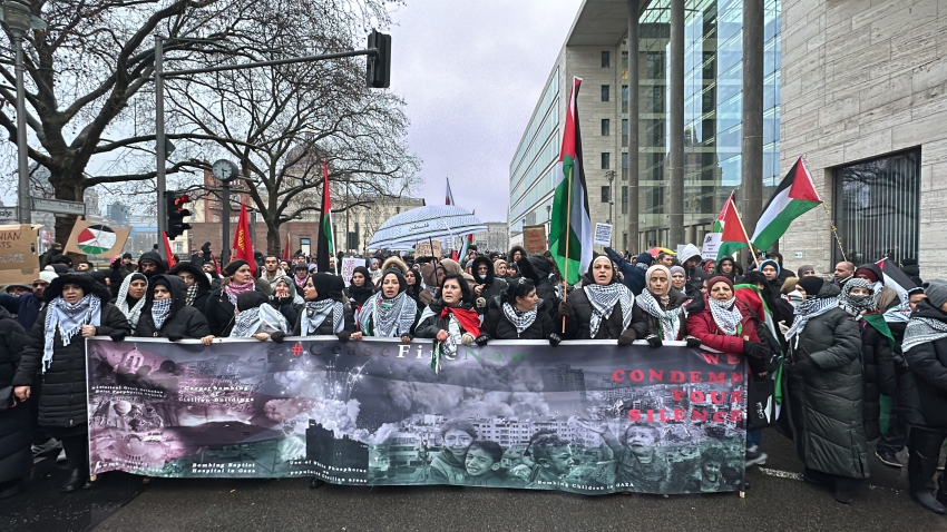 Berlin’de &quot;Savaşı ve saldırganlığı durdurun&quot; sloganıyla Filistin’e destek gösterisi yapıldı