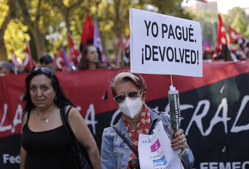İspanya'da emekliler &quot;hayat pahalılığına&quot; karşı yürüdü