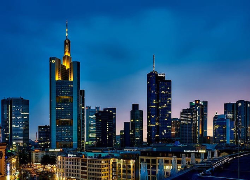 Ifo: Almanya ekonomisi bu yıl yüzde 0,4 küçülecek