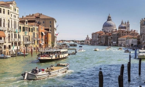 Neues Italien-Ziel ab März 2022 - Ryanair verbindet Nürnberg mit Partnerstadt Venedig