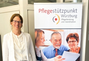 Sozialpädagogin und Pflegeberaterin Ina Semmel berät im Pflegestützpunkt der Stadt Würzburg. Foto: Claudia Lother