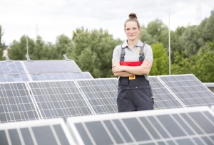 Ein Plus an neuen Ausbildungsverträgen verzeichnen die Handwerksgewerke der Mobilitäts- und Energiewende. Foto: Arge Medien im ZVEH