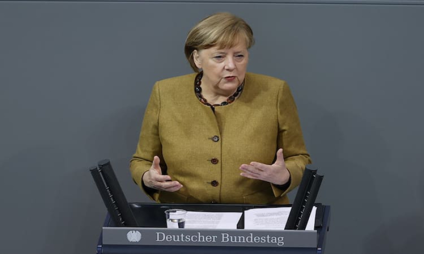 Almanya Başbakanı Merkel’den &quot;dijitalleşme&quot; uyarısı