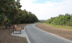 Gartenamt vollzieht Lückenschluss im Wegenetz auf der Wöllrieder Höhe