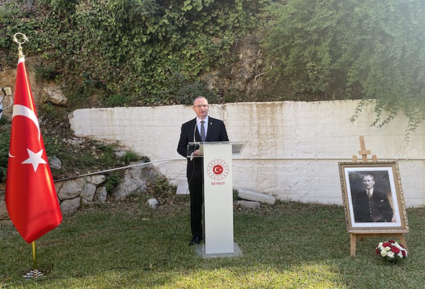 Türkiye'nin Beyrut Büyükelçiliğinde Büyük Önder Atatürk'ü anma töreni düzenlendi