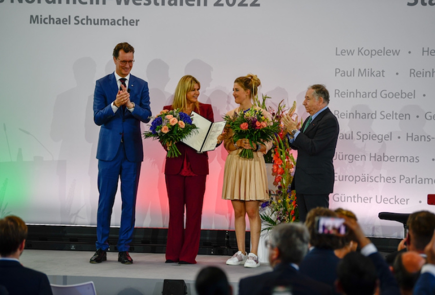 Almanya'da Michael Schumacher'e en yüksek devlet ödülü verildi