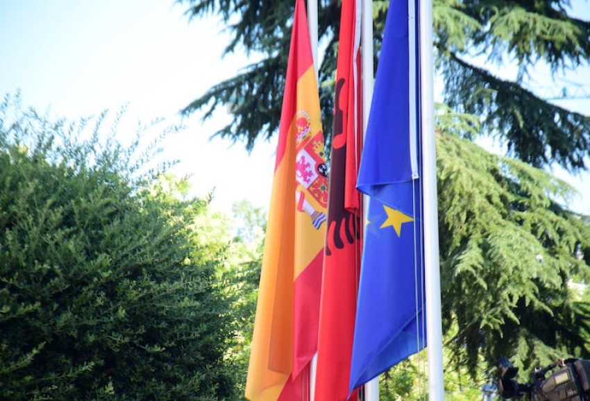 İspanya Başbakanı Pedro Sanchez, Arnavutluk'ta temaslarda bulundu