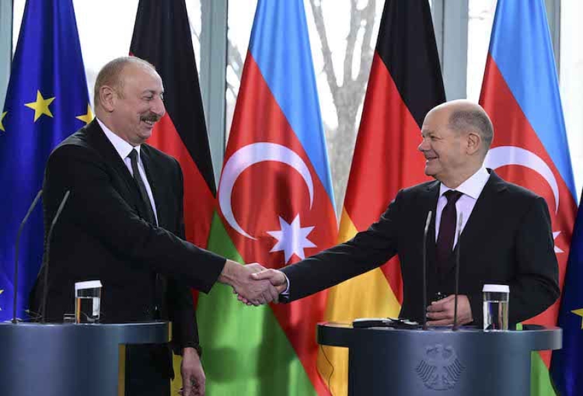 Azerbaycan Cumhurbaşkanı Aliyev, Almanya'da
