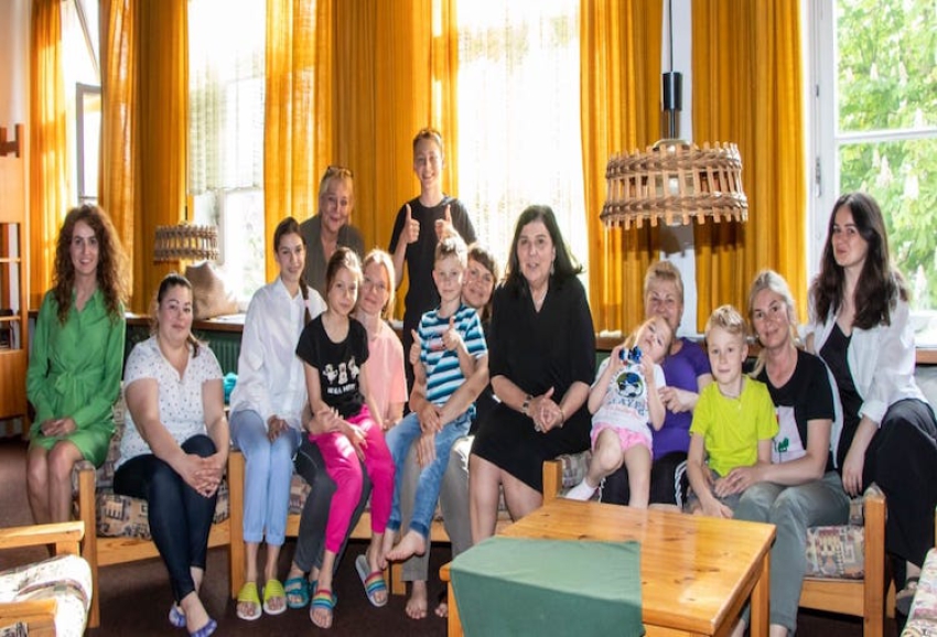 Frauen-WG in Würzburg statt Familie in der Ukraine Zuhause ist Krieg