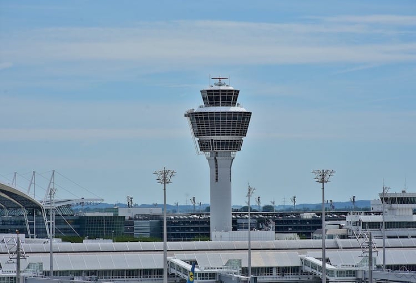 Münih Havalimanı'nda yapılan grev nedeniyle 36 uçuş iptal edildi