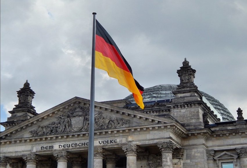 Almanya'da askeri görüşmelerin medyaya sızdırılması gündemden düşmüyor